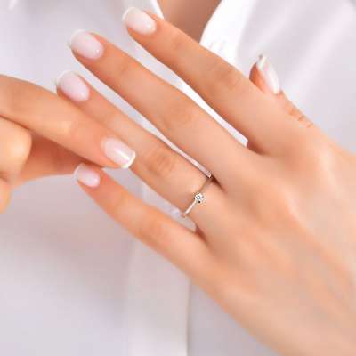 0.14Ct Tektaş Pırlanta Yüzük - 18K - 2