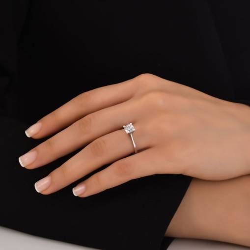 0,90 Karat Pırlanta Tektaş Yüzük - Klasik - 2