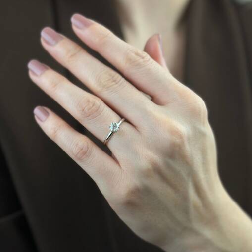 14 Ayar Altın 0.33 Karat Pırlanta Tektaş Yüzük – Zarif Tasarım - 3