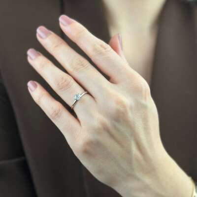 14 Ayar Altın 0.33 Karat Pırlanta Tektaş Yüzük – Zarif Tasarım - ENGİNOLD FNL