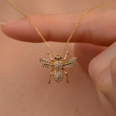 14 Ayar Altın Arı Kolye