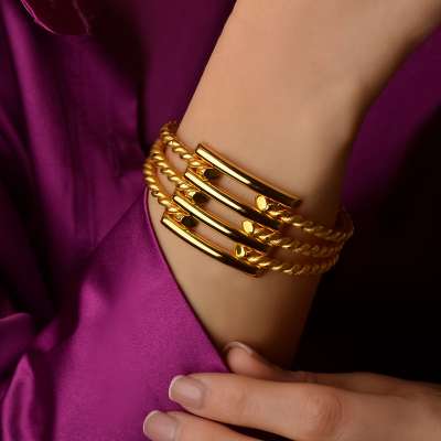 14 Ayar Altın Burma Kelepçe Bilezik - ENGİNGOLD VTR