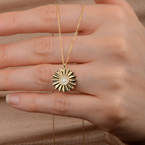 14 Ayar Altın Çiçek Kolye Zirkon Taşlı – Zarif Tasarım - 1