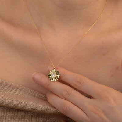 14 Ayar Altın Çiçek Kolye Zirkon Taşlı – Zarif Tasarım - 4