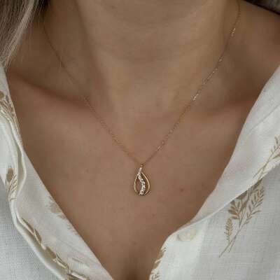 14 Ayar Altın Damla Kolye – Zarif Minimal Tasarım