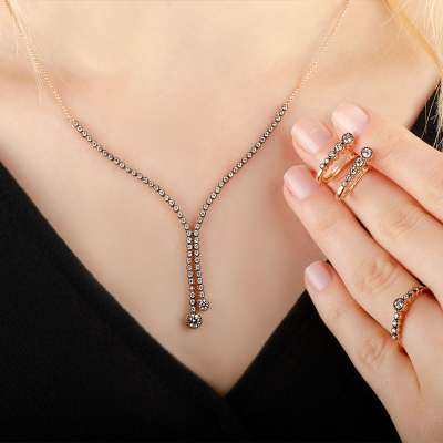 14 Ayar Altın Elmas Görünümlü Set - ENGİNGOLD SRD