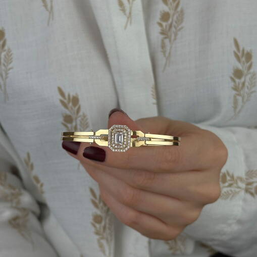 14 Ayar Altın Kelepçe – Baget Taşlı Zarif Tasarım - 2