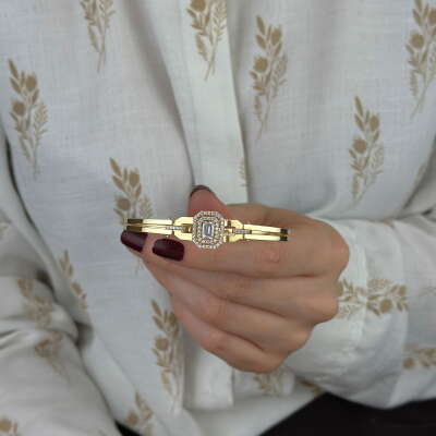 14 Ayar Altın Kelepçe – Baget Taşlı Zarif Tasarım - 3