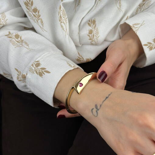 14 Ayar Altın Kelepçe – Pembe Kalpli Zarif Tasarım - 1