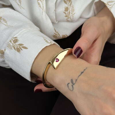 14 Ayar Altın Kelepçe – Pembe Kalpli Zarif Tasarım - 4