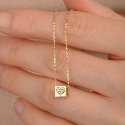 14 Ayar Taşlı Kalp Kolye