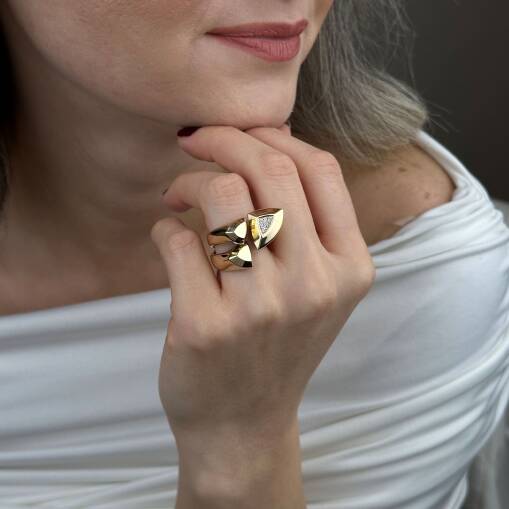 14 Ayar Altın Taşlı Yüzük – Zirkonlu Üçgen Form - 2