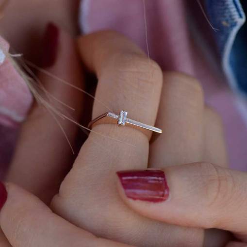 14 Ayar Altın Tek Baget Taşlı Yüzük - 2