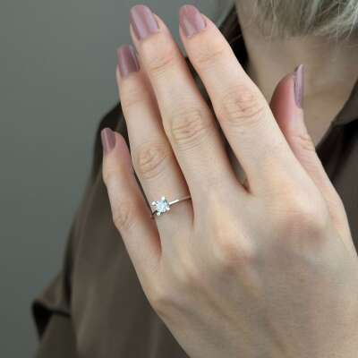 14 Ayar Altın Tektaş Pırlanta Yüzük 0.33 Karat - 3