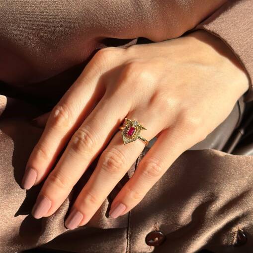14 Ayar Altın Vintage Yüzük: Pembe Taşlı Ruby Şıklığı - 3