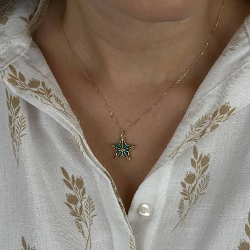 14 Ayar Altın Yıldız Kolye – Yeşil Mineli Zarif Tasarım - 2