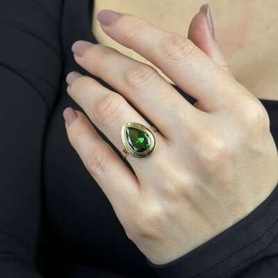 14 Ayar Altın Zümrüt Yeşil Damla Taşlı Yüzük – Elegant Model - ENGİNGOLD BG