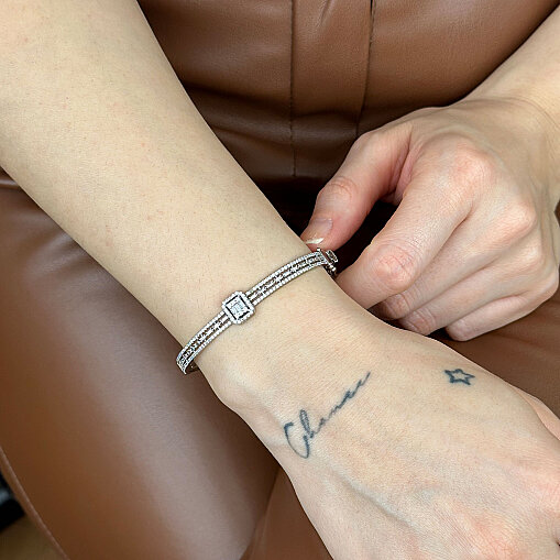 14 Ayar Beyaz Altın Kelepçe – Baget Taşlı Şık Tasarım - 3