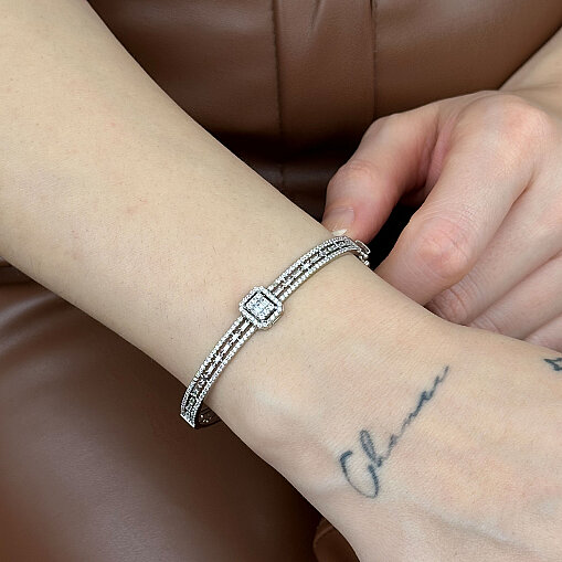 14 Ayar Beyaz Altın Kelepçe – Baget Taşlı Şık Tasarım - 1