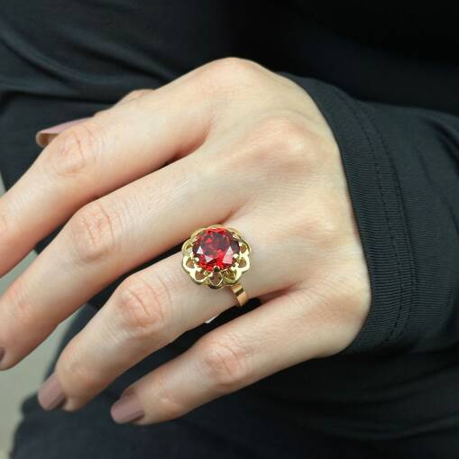 14 Ayar Kırmızı Taşlı Çiçek Yüzük – Zarif Altın Tasarım - 4