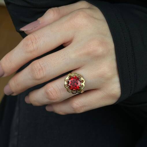 14 Ayar Kırmızı Taşlı Çiçek Yüzük – Zarif Altın Tasarım - 5