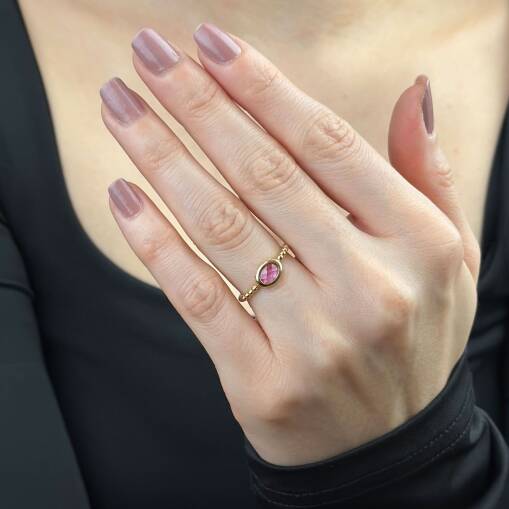 14 Ayar Oval Pembe Taşlı Altın Yüzük – Eşsiz Tasarım & Zarif Işıltı - 2
