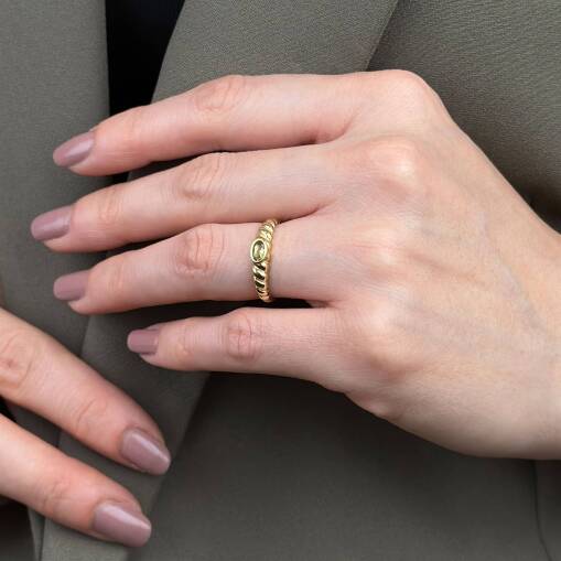 14 Ayar Altın Oval Yeşil Taşlı Burgu Şeklinde Yüzük - 1