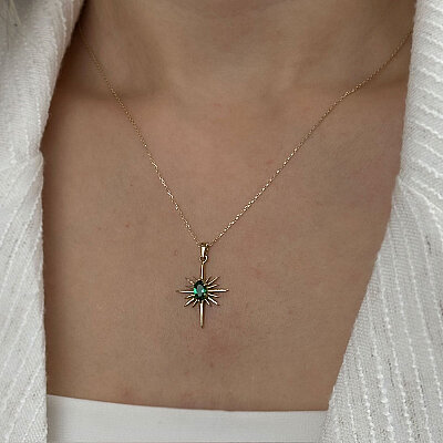 14 Ayar Oval Yeşil Taşlı Kutup Yıldızı Kolye