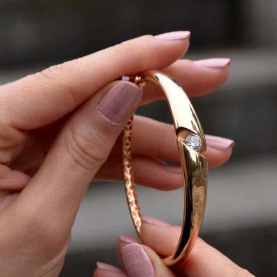 14 Ayar Rose Altın Taşlı Kelepçe Bilezik - ENGİNGOLD CETAŞ