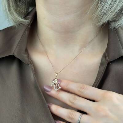 Pırlanta Kedi Kolye – 14 Ayar Rose Altın Zarif Tasarım - 3