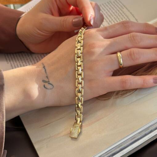 14 Ayar Taşlı Kilitli Köşegen Tasarım Altın Bileklik - 1