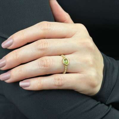 14 Ayar Yeşil Oval Taşlı Altın Yüzük – Modern Stil - 3