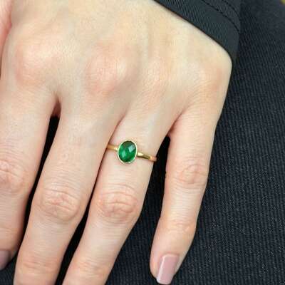 14 Ayar Yeşil Zümrüt Oval Taşlı Yüzük – Zarif Altın Tasarım - 4