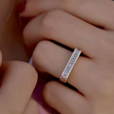 14k Altın Baget Taşlı Kare Yüzük - 1