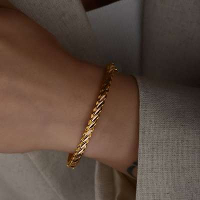 14k Altın Burma Model Kelepçe Bilezik - 1