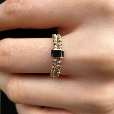 14k Altın Dorika Toplu Siyah Mine Yüzük