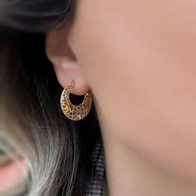 14k Altın Kalemli Çiçek Halka Küpe