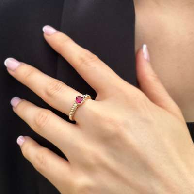 14k Altın Kırmızı Kalpli İstiridye Yüzük - ENGİNGOLD SERİDA