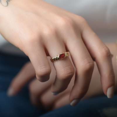 14k Altın Kırmızı Taşlı İstiridye Yüzük - 2