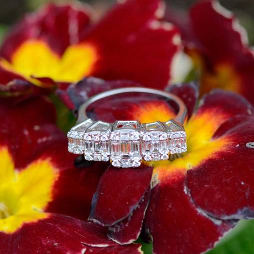 14k Baget 0.87ct Pırlanta Beştaş Yüzük - 1