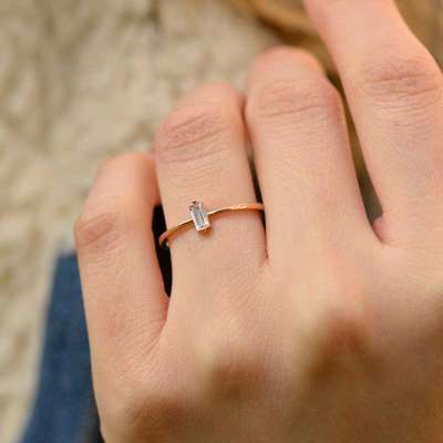14k Sarı Altın Baget Taşlı Yüzük - 1