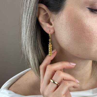 22 Ayar Altın Dorika Küpe – Sallantılı Şık Tasarım - 4