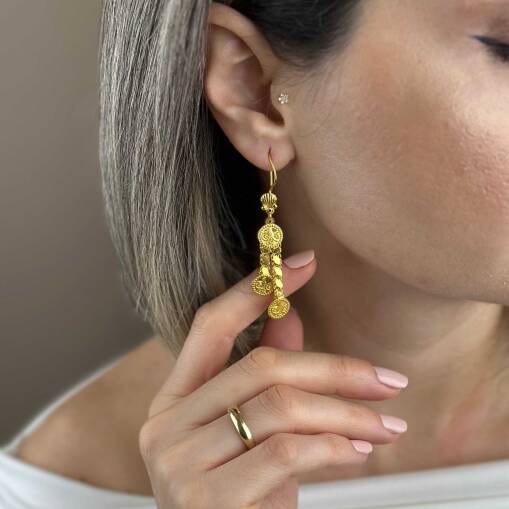 22 Ayar Altın Küpe – Sallantılı Üçlü Arpa Pullu Tasarım - 5