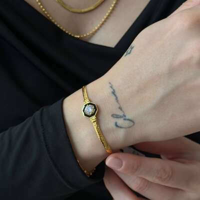 22 Ayar Altın Siyah Mineli Taşlı Bileklik – Zarif Tasarım - 3