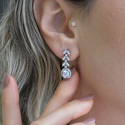 14 Ayar Baget Yaprak Swarovski Küpe