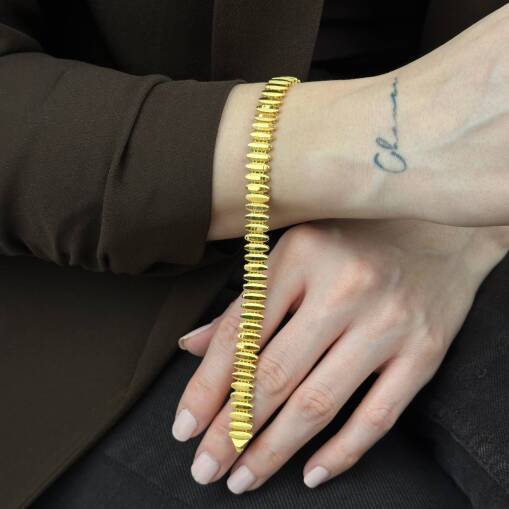 22 Ayar Altın Ajda Bileklik – Kalemli Sıralı Zarif Tasarım - 1