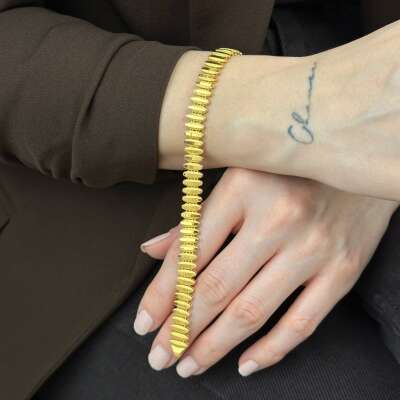 22 Ayar Altın Ajda Bileklik – Kalemli Sıralı Zarif Tasarım - 2