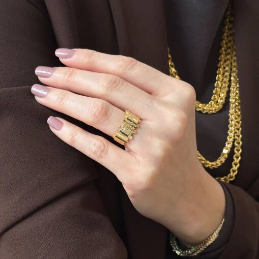 Ajda Yüzük – 14 Ayar Altın Ritim Işıltısı Tasarım - 1