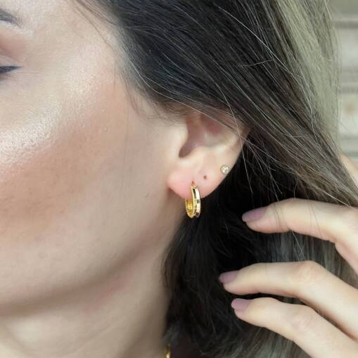 Altın Ajda Halka Küpe – 14 Ayar Zarif ve Şık Tasarım - 3