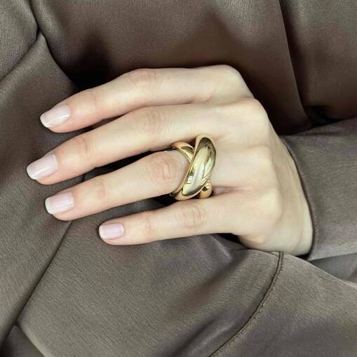 Bombe Formlu Tasarım Yüzük – Modern Altın Işıltısı - 1